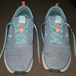 New balance 711 running shoe